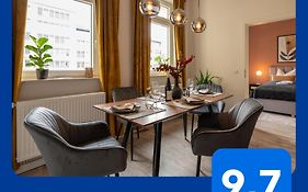 Maremar - Design Apartment - Luxus Boxspringbett - Zentral - Kueche - Arbeitsplatz - Highspeed Wlan