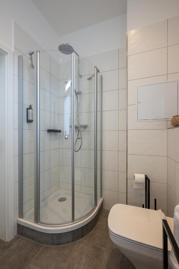 Maremar - Design Apartment - Luxus Boxspringbett - Zentral - Kueche - Arbeitsplatz - Highspeed Wlan Gera Exterior foto